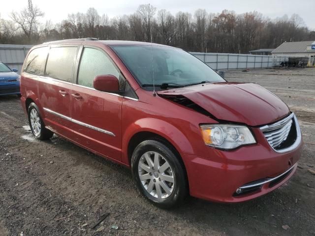 2016 Chrysler Town & Country Touring