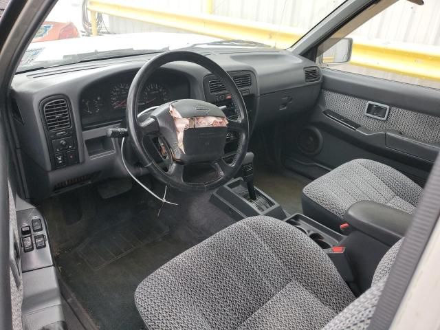 1996 Nissan Truck King Cab SE