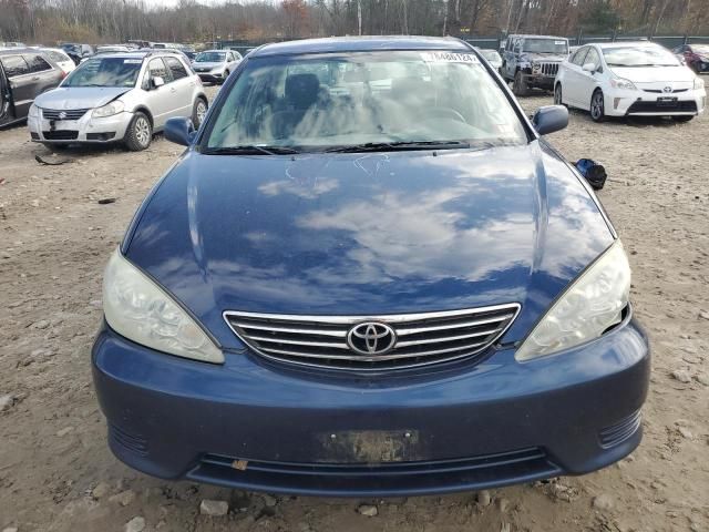 2005 Toyota Camry LE