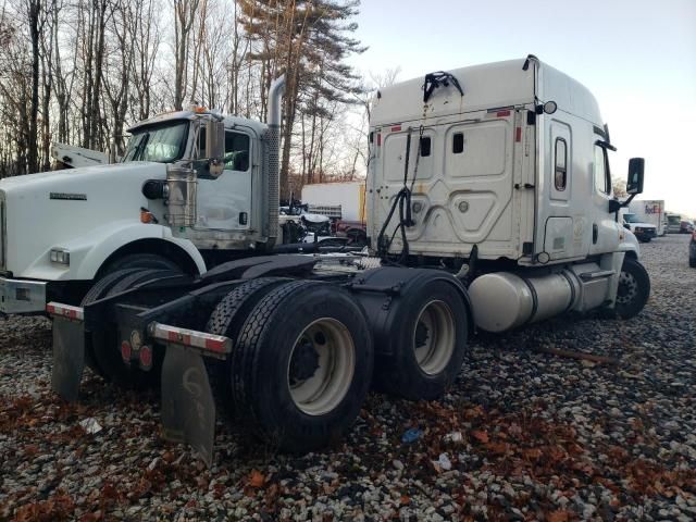 2015 Freightliner Cascadia 125