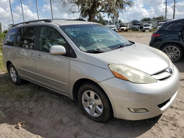 2006 Toyota Sienna XLE