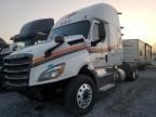 2019 Freightliner Cascadia 126