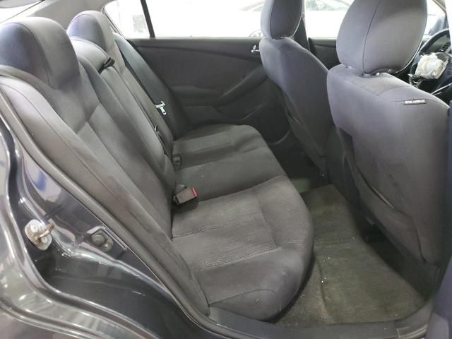 2010 Nissan Altima Base