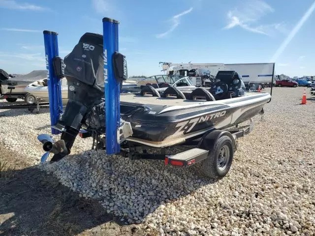 2012 Tracker Boat