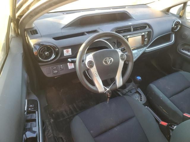 2016 Toyota Prius C