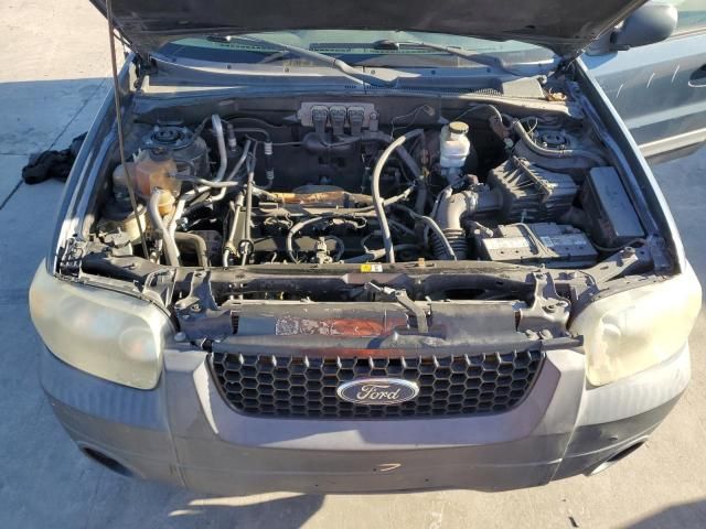 2005 Ford Escape XLS