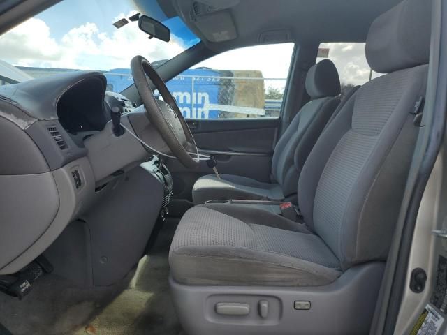 2006 Toyota Sienna CE