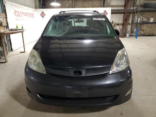 2009 Toyota Sienna XLE