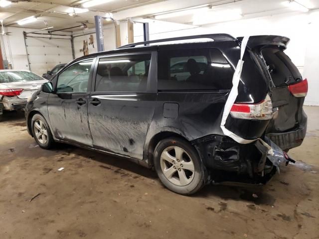 2014 Toyota Sienna LE