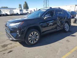 Carros salvage sin ofertas aún a la venta en subasta: 2023 Toyota Rav4 XLE Premium