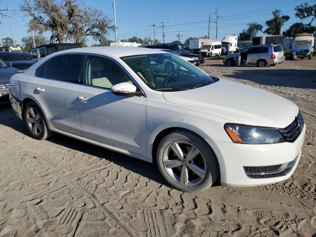 2012 Volkswagen Passat SE