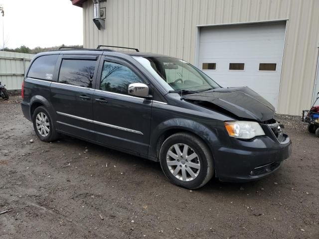 2012 Chrysler Town & Country Touring L