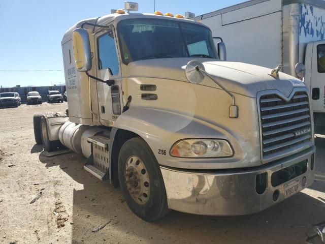 2014 Mack 600 CXU600