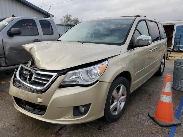 2010 Volkswagen Routan SEL