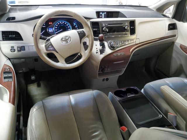 2014 Toyota Sienna XLE