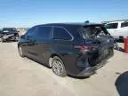 2023 Toyota Sienna LE