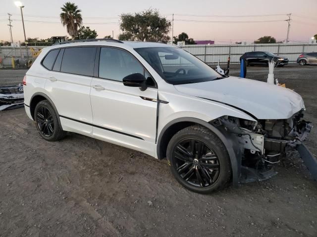 2022 Volkswagen Tiguan SE R-LINE Black