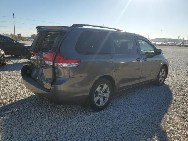 2011 Toyota Sienna LE