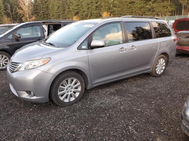 2012 Toyota Sienna XLE