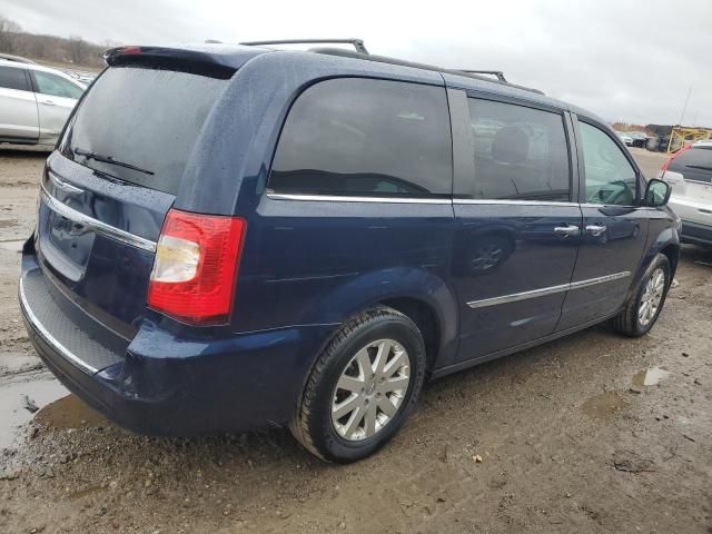 2016 Chrysler Town & Country Touring