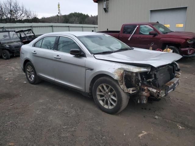 2013 Ford Taurus SE