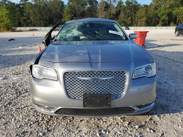 2016 Chrysler 300C