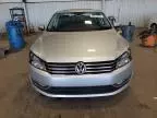 2015 Volkswagen Passat SE