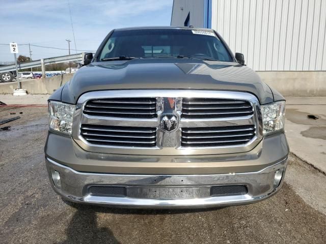 2015 Dodge RAM 1500 SLT