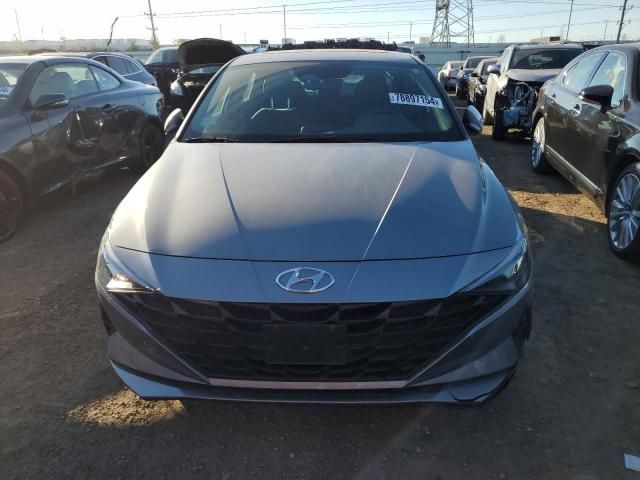 2023 Hyundai Elantra SE