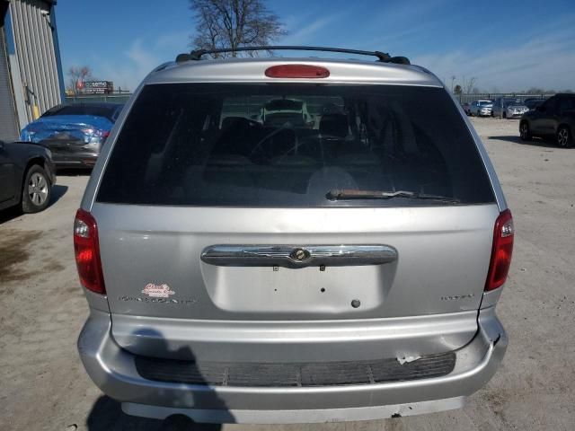 2007 Chrysler Town & Country Touring