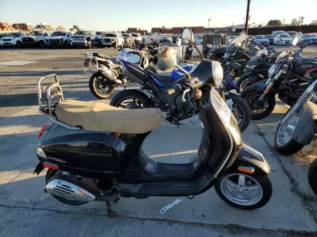 2013 Vespa LX 150IE