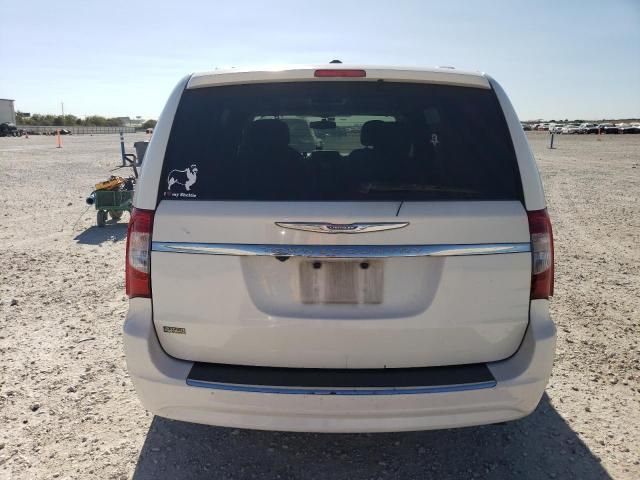 2012 Chrysler Town & Country Touring