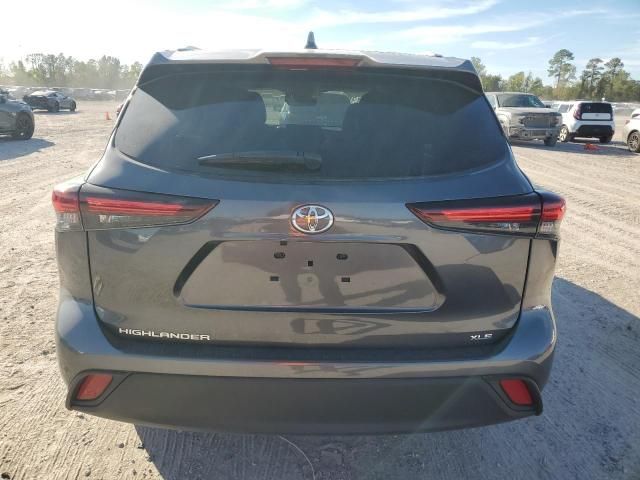 2024 Toyota Highlander LE