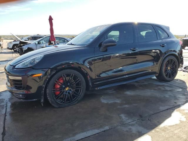 2016 Porsche Cayenne GTS