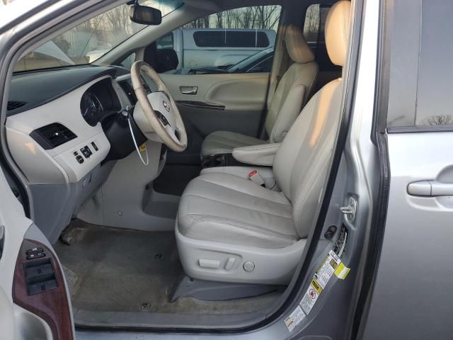 2014 Toyota Sienna XLE