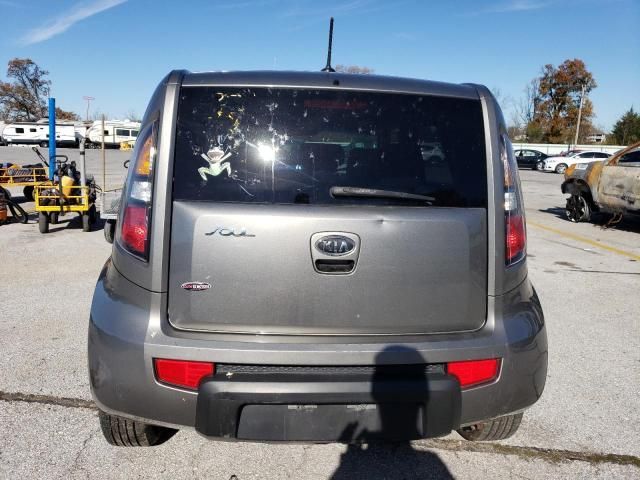 2011 KIA Soul +