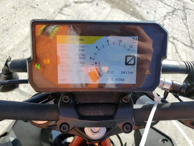 2023 KTM 390 Duke