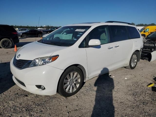 2013 Toyota Sienna XLE