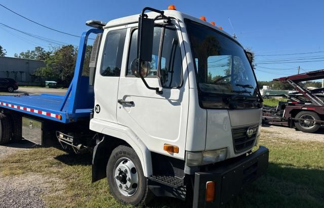 2005 Nissan Diesel UD1800