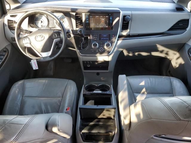 2015 Toyota Sienna XLE