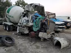 Salvage trucks for sale at Ocala, FL auction: 2006 Kenworth Construction T800