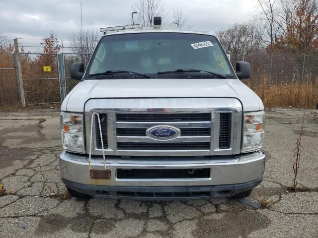 2014 Ford Econoline E250 Van