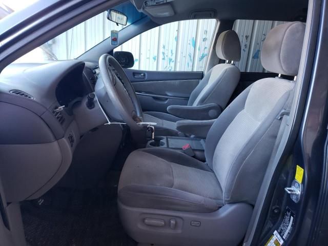 2010 Toyota Sienna CE