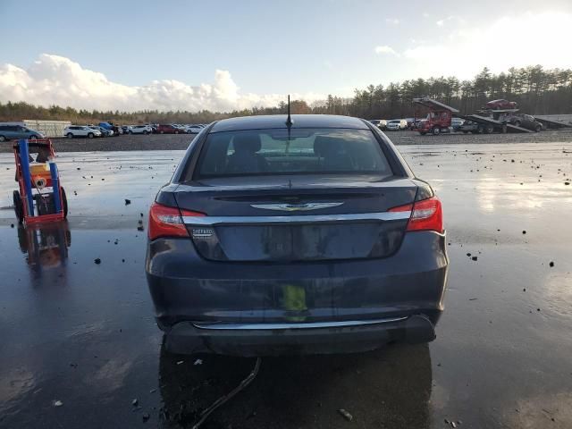 2013 Chrysler 200 Touring