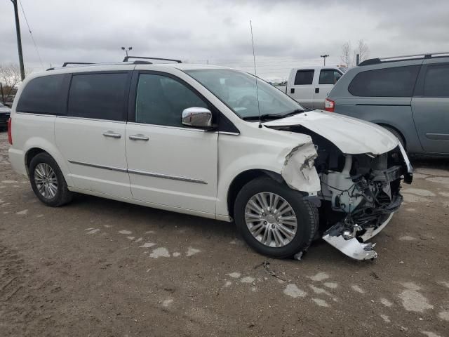 2013 Chrysler Town & Country Limited