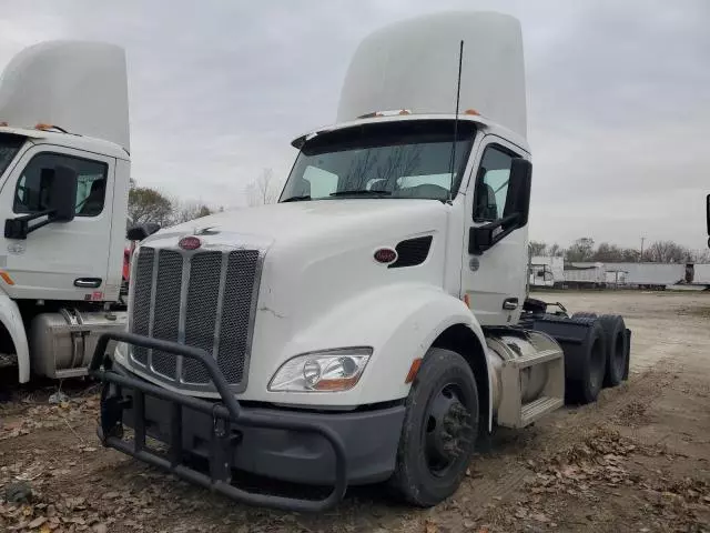 2018 Peterbilt 579