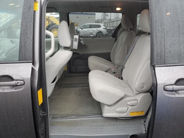 2014 Toyota Sienna LE