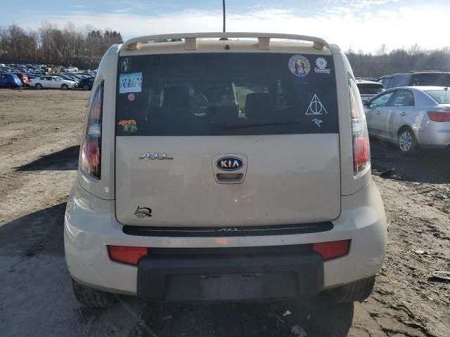 2010 KIA Soul +