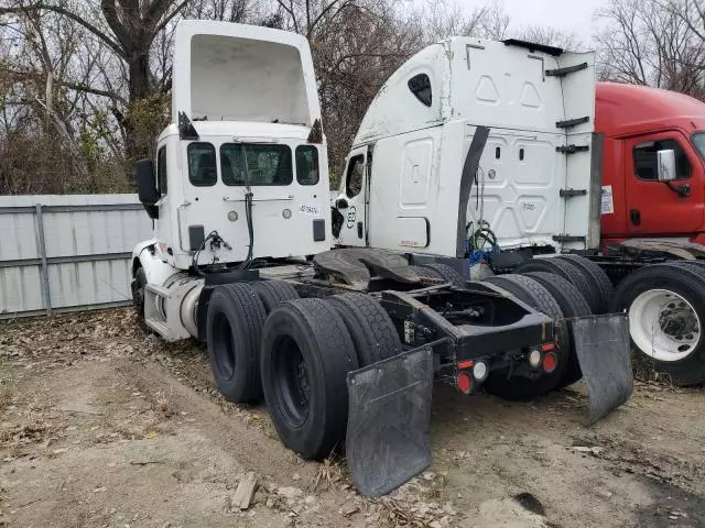 2017 Peterbilt 579