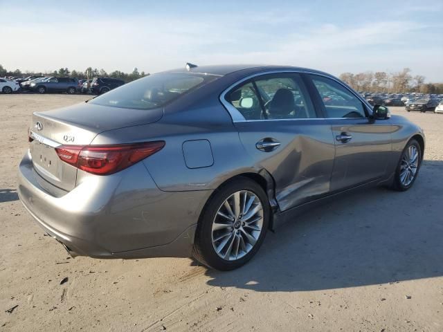 2018 Infiniti Q50 Luxe